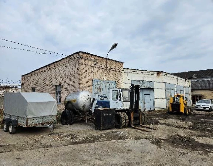 Аукцион по продаже нежилого здания и земельного участка по адресу: Новгородская область, г Великий Новгород, ул Студенческая, д 27